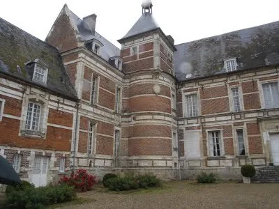 Château de Troissereux à Troissereux, Oise (60)
