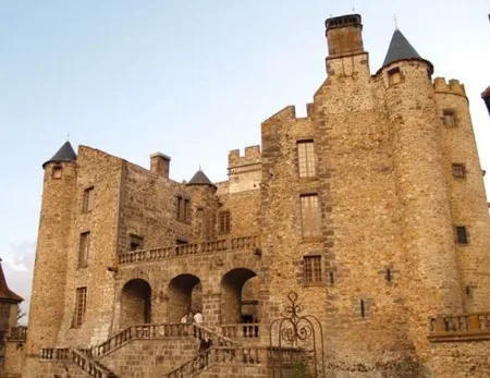 Château de Chazeron à Loubeyrat, Puy-de-Dôme (63)