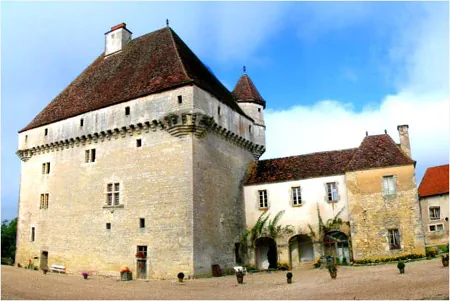 Château de Rosières à Saint-Seine-sur-Vingeanne, Côte-d'Or (21)