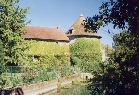Château des Lions à Santeny, Val-de-Marne (94)