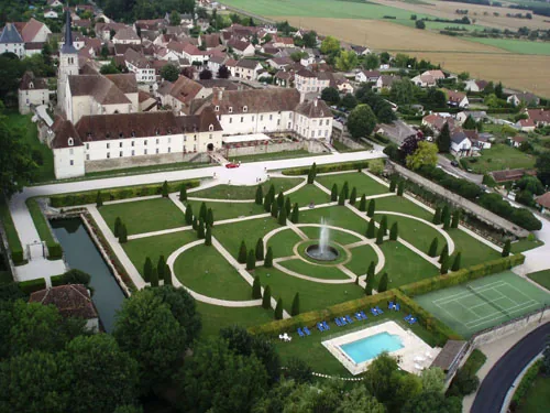 Château de Gilly à Gilly-lès-Cîteaux, Côte-d'Or (21)