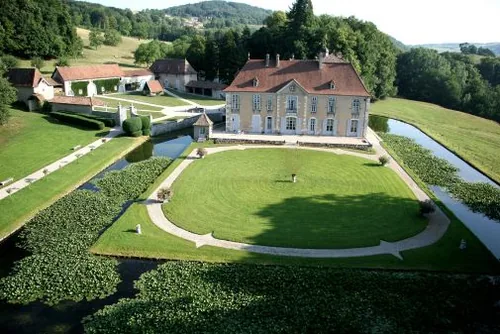 Château de Longpra à Saint-Geoire-en-Valdaine, Isère (38)