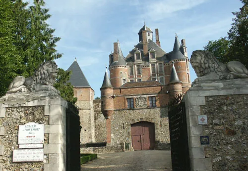Château de Montmort à Montmort-Lucy, Marne (51)
