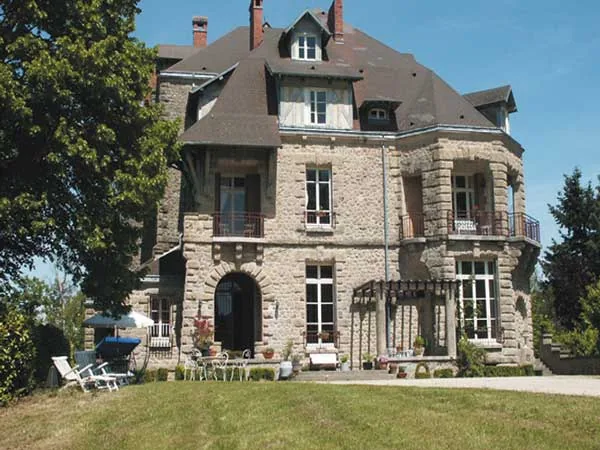 Château Constant à Bessines-sur-Gartempe, Haute-Vienne (87)