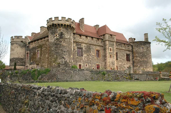 Château Royal de Saint-Saturnin à Saint-Saturnin, Puy-de-Dôme (63)