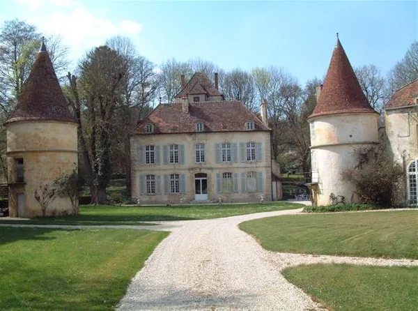 Château de Quemigny-sur-Seine à Quemigny-sur-Seine, Côte-d'Or (21)