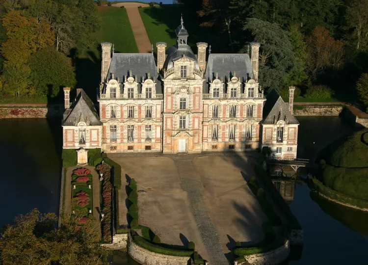 Château de Beaumesnil à Beaumesnil, Eure (27)