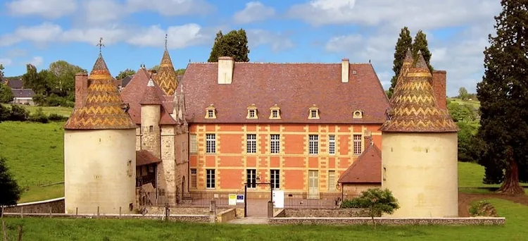 Château de Ménessaire à Ménessaire, Côte-d'Or (21)