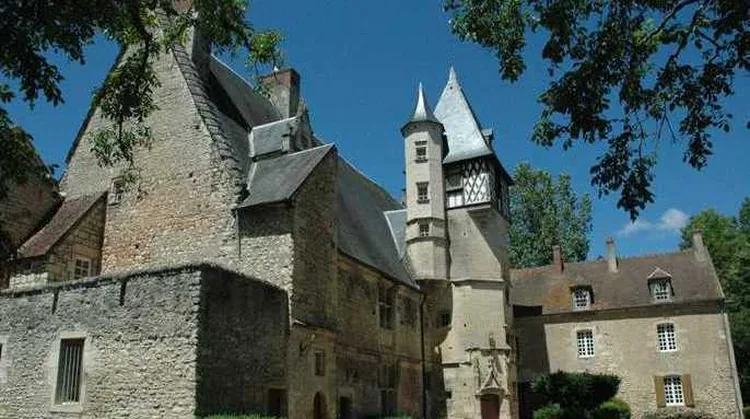 Château de Villemenant à Guérigny, Nièvre (58)