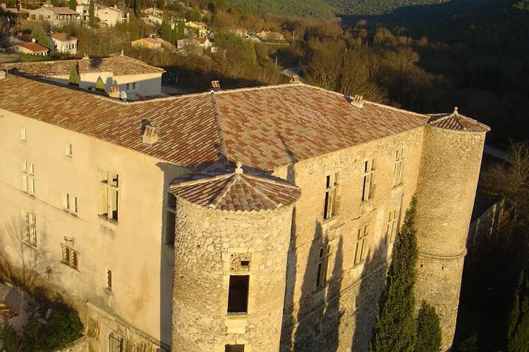 Château de Vins à Vins-sur-Caramy, Var (83)