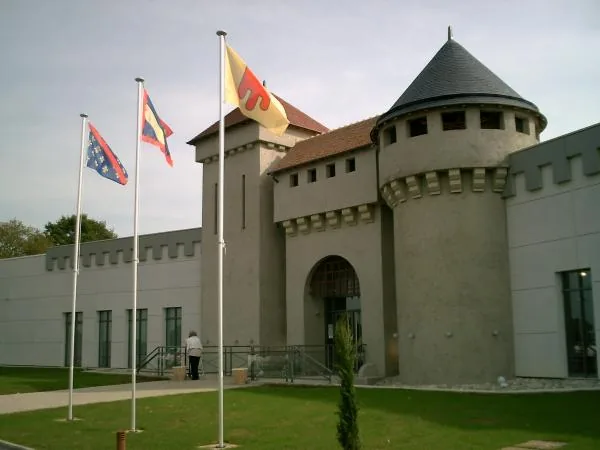 Cinéma-Centre Culturel à Bourbon-l'Archambault, Allier (03)