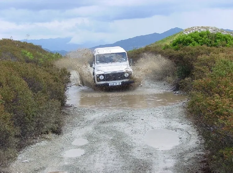 CORSE AVENTURE 4X4 à L'Île-Rousse, Haute-Corse (2B)