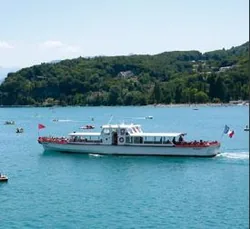 Croisières omnibus à Annecy, Haute-Savoie (74)