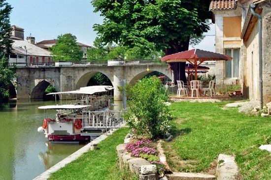 Croisières Cathy sur la Baïse à Lavardac, Lot-et-Garonne (47)