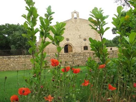 Domaine de la Chapelle Saint-Bacchi à Jouques, Bouches-du-Rhône (13)