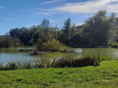 Domaine de Pêche - les Cabanes Flottantes à Givrauval, Meuse (55)