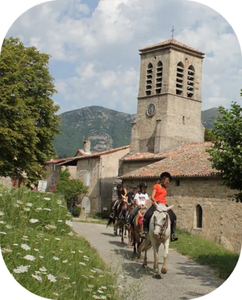 Ecurie des Lauziéres à Tauriers, Ardèche (07)