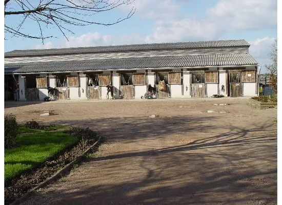 Écuries de l'Hutau à Les Baux-de-Breteuil, Eure (27)