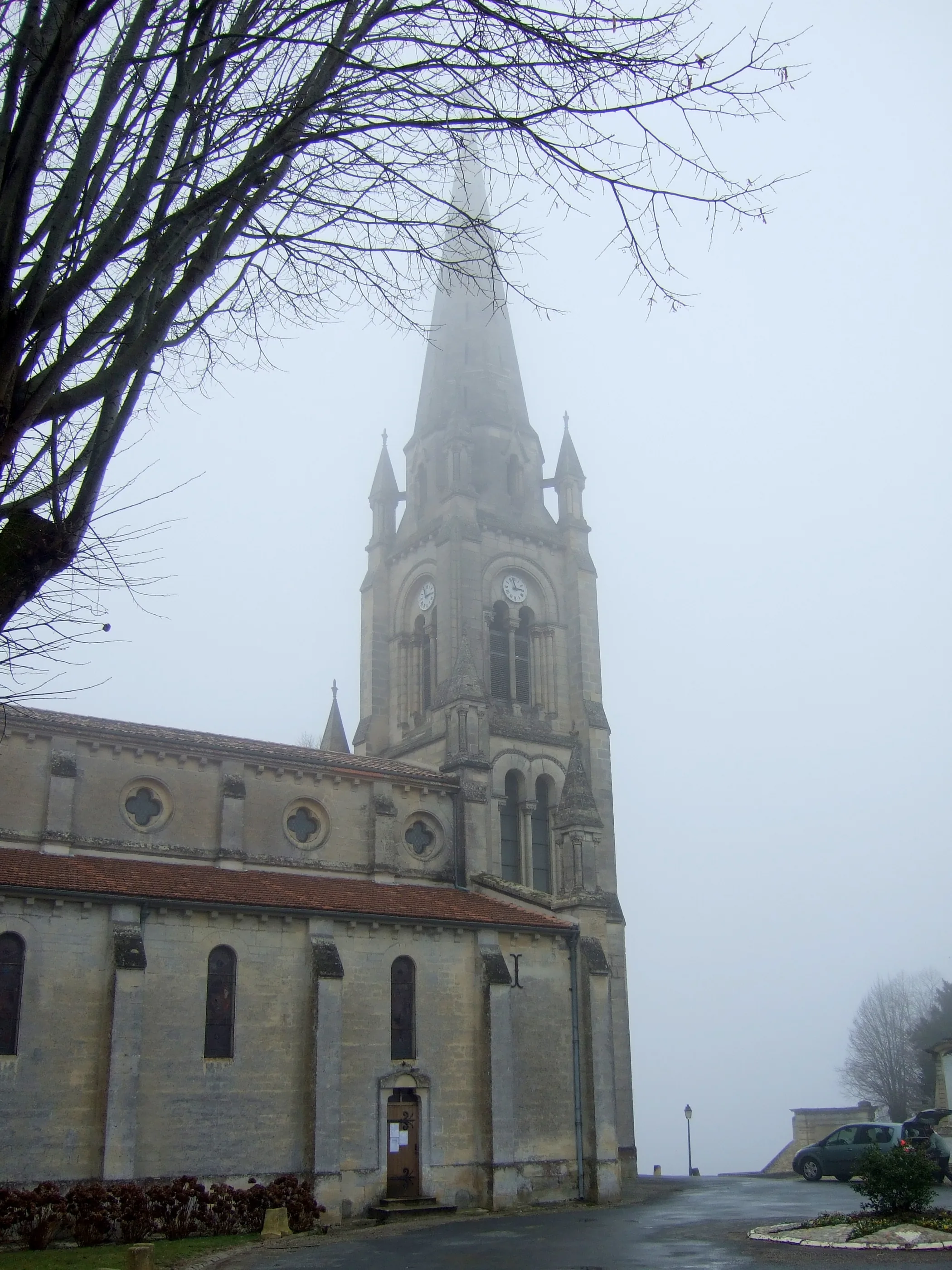 Église de Sainte-Croix-Du-Mont à Sainte-Croix-du-Mont, Gironde (33)
