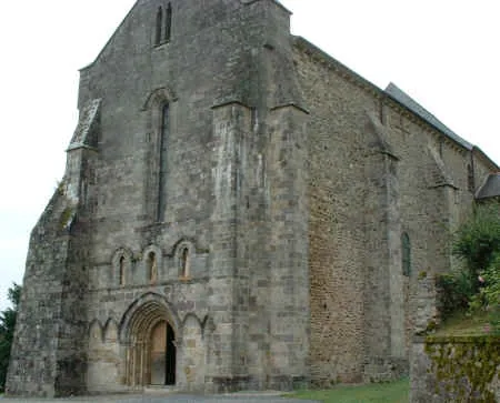 Eglise d'Arnac à Arnac-Pompadour, Corrèze (19)