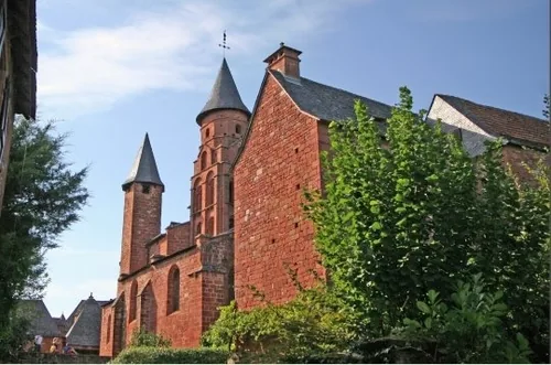 Eglise Saint-Pierre à Collonges-la-Rouge, Corrèze (19)