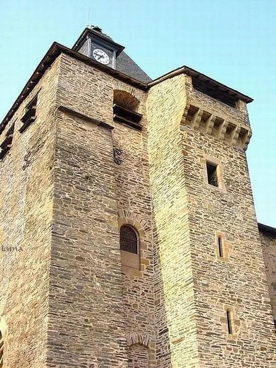 Eglise fortifiée Saint-Jean-Baptiste à Allassac, Corrèze (19)