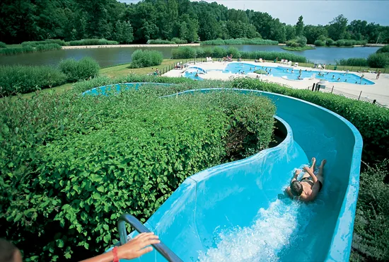 Espace aquarécréatif des Grands Prés à Objat, Corrèze (19)