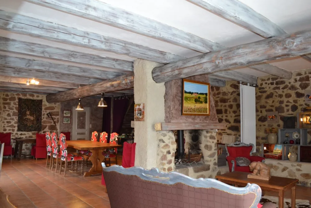 Ferme Equestre - Chambres d'hôtes Les Revers à Retournac, Haute-Loire (43)