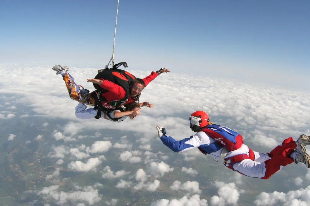 Fred Parachutisme à Géus-d'Arzacq, Pyrénées-Atlantiques (64)