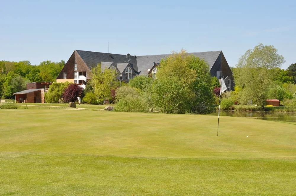 Golf de la Foret d'Orient à Rouilly-Sacey, Aube (10)