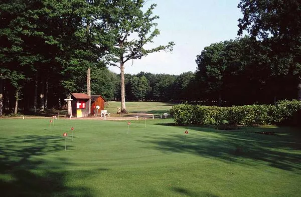 Golf de Clairis à Savigny-sur-Clairis, Yonne (89)