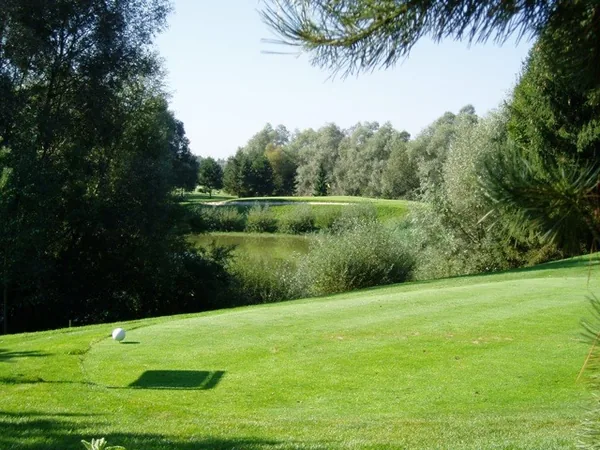 Golf de Menneville à Menneville, Aisne (02)