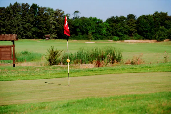 Golf du Gouverneur à Monthieux, Ain (01)
