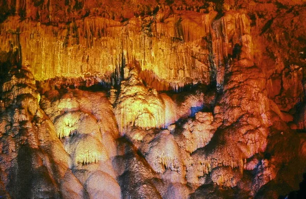 Gouffre de Poudrey à Étalans, Doubs (25)