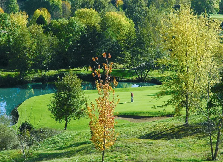 Golf du Domaine du Val de Sorne à Vernantois, Jura (39)