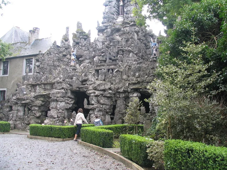 Grottes de St-Antoine de Padoue à Brive-la-Gaillarde, Corrèze (19)