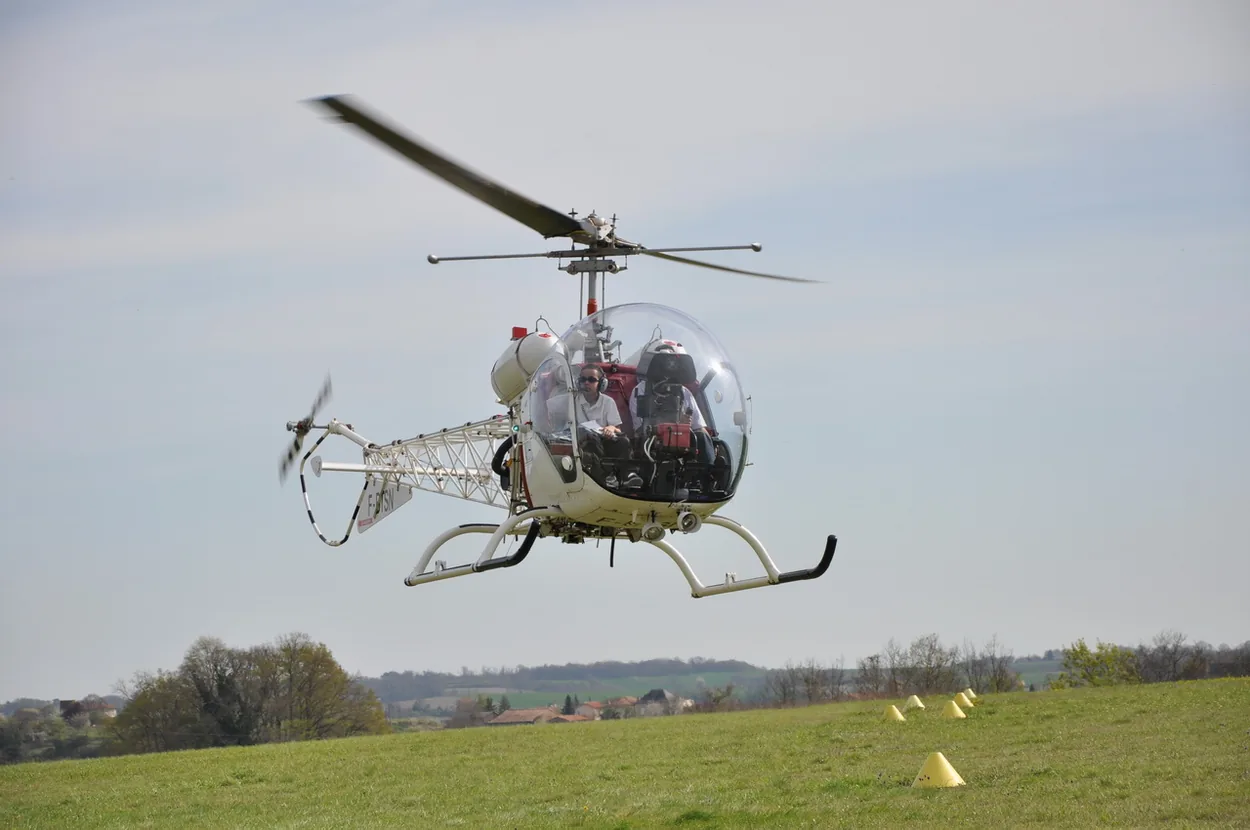 Héli-Pro-Passion à Les Artigues-de-Lussac, Gironde (33)
