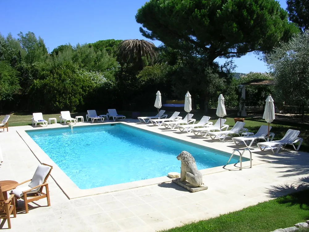 Hôtel Hacienda Saint-Tropez à Saint-Tropez, Var (83)
