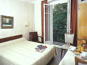Hotel le Tourisme à Embrun, Hautes-Alpes (05)