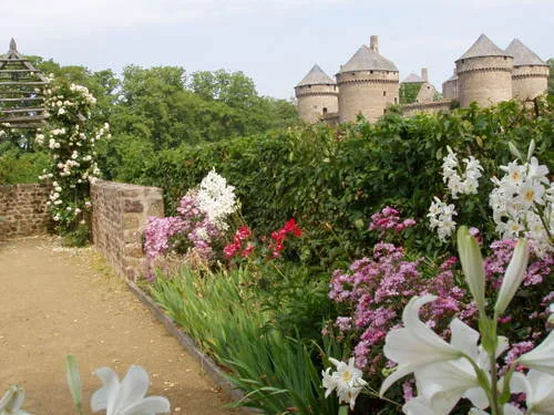Jardin Médiéval à Lassay-les-Châteaux, Mayenne (53)