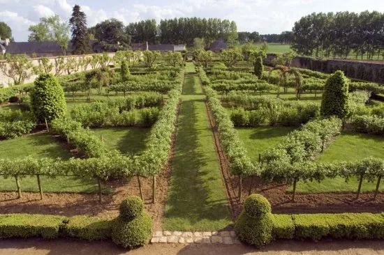 JARDIN DU CHATEAU DE VILLAINES à Louplande, Sarthe (72)