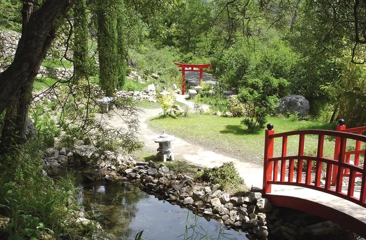 Jardin Japonais du Musée Promenade à Digne-les-Bains, Alpes-de-Haute-Provence (04)