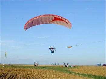 Jumpandsmile : École de Parachutisme à Laon, Aisne (02)