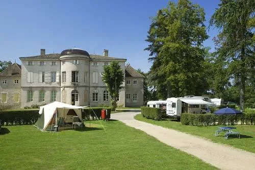 Kawan Village Château de l'Epervière à Gigny-sur-Saône, Saône-et-Loire (71)