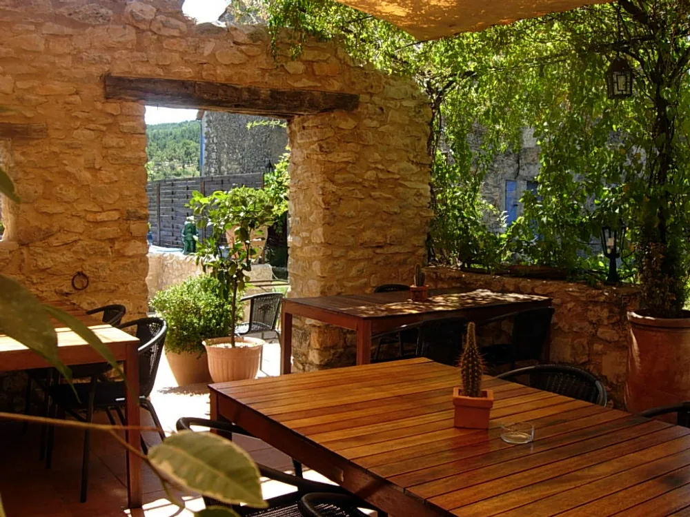 L'AUBERGE DE LOUBION à Saint-Christol, Vaucluse (84)