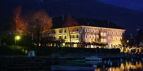 L'Abbaye de Talloires - Aux Jardins des Délices à Talloires, Haute-Savoie (74)
