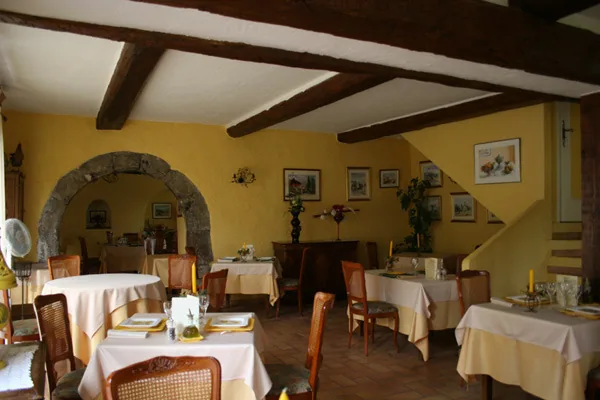 L'Oustaou de la Foun à Château-Arnoux-Saint-Auban, Alpes-de-Haute-Provence (04)