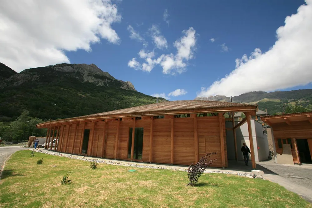 La Maison du Bois à Méolans-Revel, Alpes-de-Haute-Provence (04)