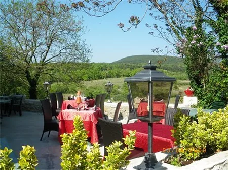 La Petite Auberge à Labastide-de-Virac, Ardèche (07)