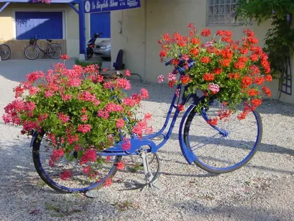 La Bicyclette Bleue à Joyeux, Ain (01)